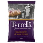 TYRRELLS BLACK GARLIC & SOUR CREAM SHARING BAG 135G-XMAS