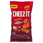 CHEEZ-IT CHEESE & SMOKEY BACON THIN & CRISPY BAKED SNACKS 150G
