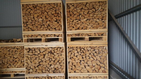 Kiln dried firewood in 1 RM wooden crates